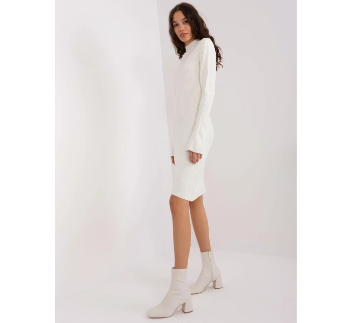 Sukienka BA SK model 19018676 ecru - FPrice Sukienka BA SK model 19018676 ecru - FPrice