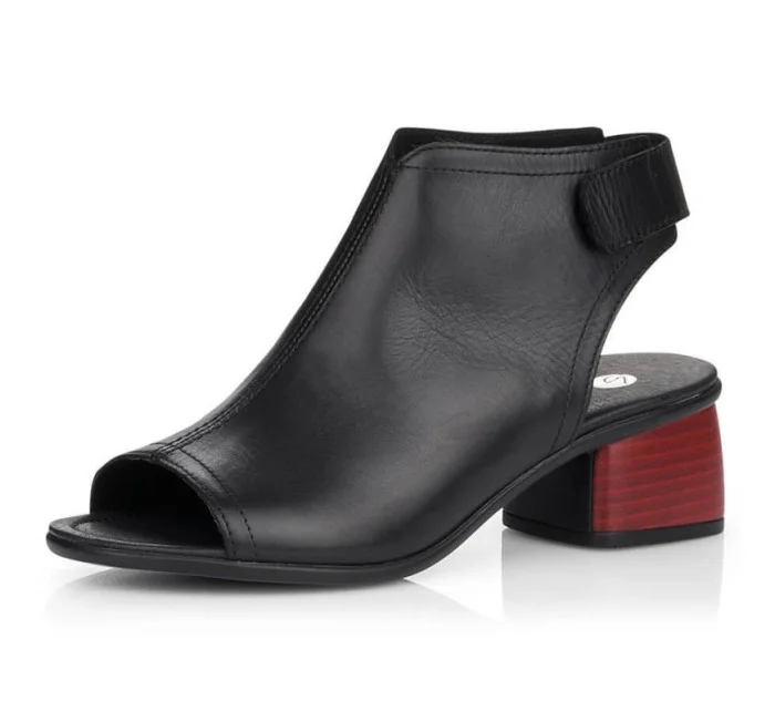 Pohodlné kožené sandále Remonte W RKR654