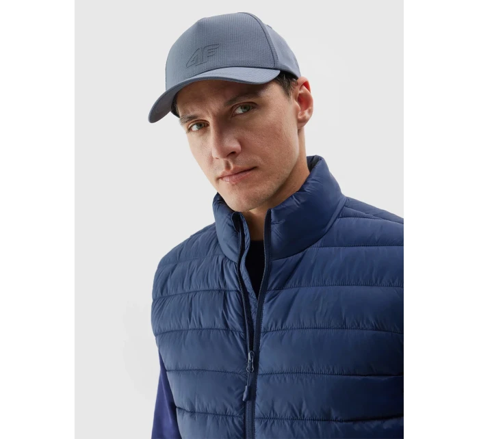 Pánska páperová vesta s recyklovanou výplňou 4F - tmavomodrá Pánska páperová vesta s recyklovanou výplňou 4F - tmavomodrá
