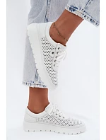 Kožené Ažurové Dámské Polobotky model 22107518 Bílé - VINCEZA