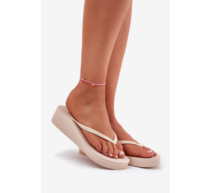 Dámské sandály na klínu Big Star béžové model 21695338 - Big Star Shoes Dámské sandály na klínu Big Star béžové model 21695338 - Big Star Shoes