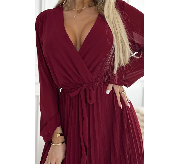 537-1 Plisované šifónové šaty s výstrihom, dlhými rukávmi a viazaným opaskom - Bordeaux 537-1 Plisované šifónové šaty s výstrihom, dlhými rukávmi a viazaným opaskom - Bordeaux