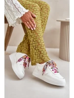 Dámské Tenisky Na Platformě S Dekorativním Šněrováním Bílé model 21667752 - Boto