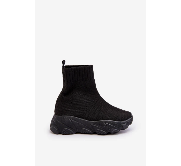 Dětské sportovní boty ze  černé model 21634684 - Boto