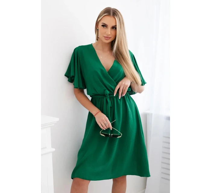 Šaty s vrstveným výstrihom zelené