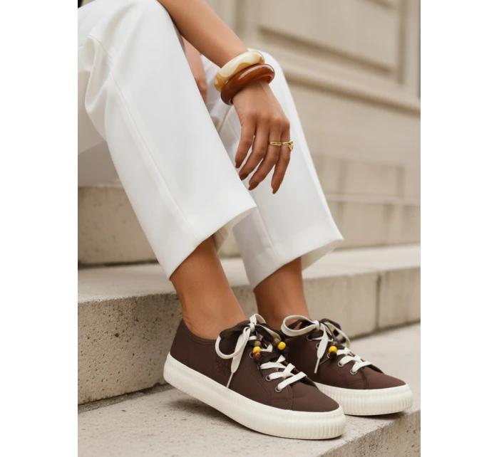 Dámske tenisky tenisky s ozdobnými korálkami hnedé ZY1403