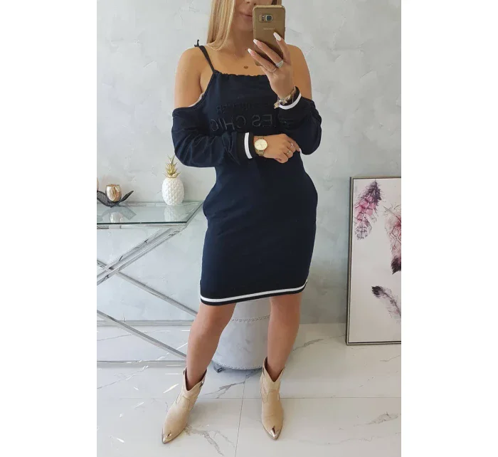 Šaty Tres Chic v tmavo modrej farbe