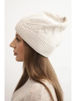 Dámská zimní čepice s vlnou a žebrovaným vzorem model 21783079 béžová - K-Fashion