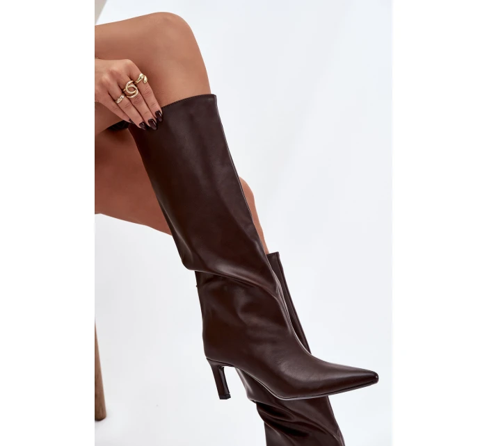 Dámské kozačky nazouvací na jehlovém podpatku s čokoládové model 21770311 - Boto Dámské kozačky nazouvací na jehlovém podpatku s čokoládové model 21770311 - Boto