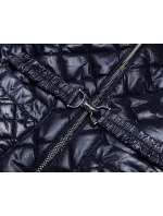 Tmavě modrá prošívaná dámská bunda s páskem model 17099015 - BH FOREVER