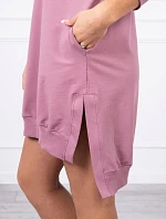 Šaty s kapucňou a dlhším chrbtom tmavo ružové