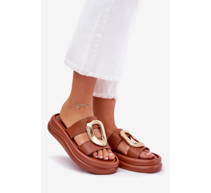 Dámské sandály na platformě se zlatým detailem Camel model 21687279 - Boto Dámské sandály na platformě se zlatým detailem Camel model 21687279 - Boto