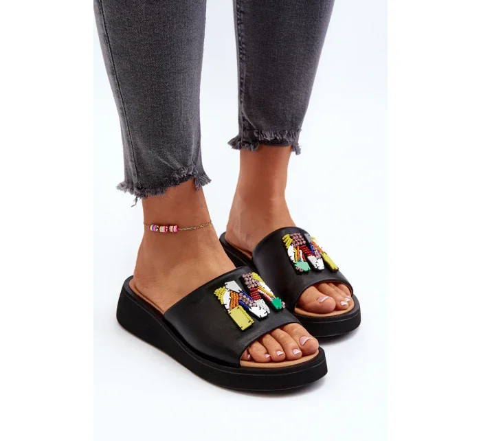 Dámske kožené papuče s čiernym lemovaním Asames