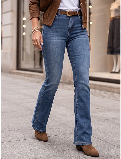 Jeansy damskie z paskiem niebieskie model 22361868 - FashionStreet Jeansy damskie z paskiem niebieskie model 22361868 - FashionStreet