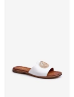 model 21665479 Kožené Žabky Na Ploché Podrážce S Ozdobou Bílé - Zazoo