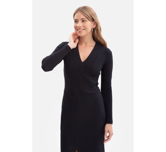 model 21379946 Pletené tužkové šaty černé - BeWear