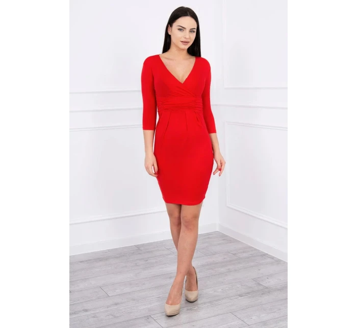 Priliehavé šaty 8318 červená - Kesi