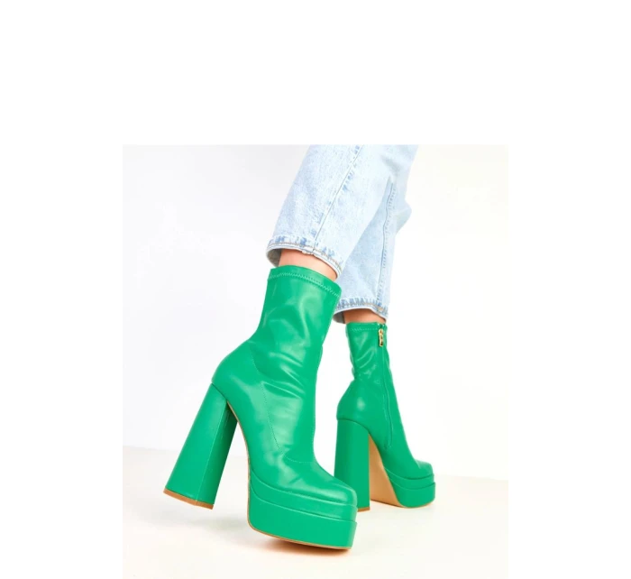 Topánky na podpätku model 217894 Solea