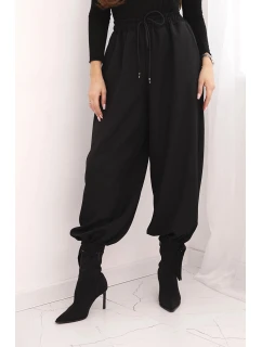 Dámske široké nohavice so zaväzovaním v spodnej časti čierne