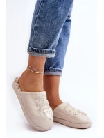 Lesklé dámské pantofle béžové model 21641378 - Boto