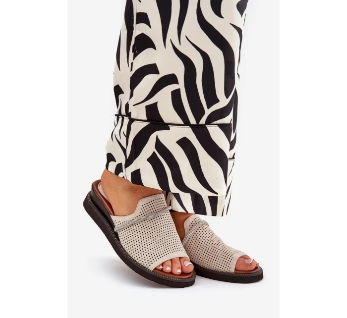 Klapki Damskie Na Koturnie Z Ozdobnym Paseczkiem Beżowe Teriwes Klapki Damskie Na Koturnie Z Ozdobnym Paseczkiem Beżowe Teriwes