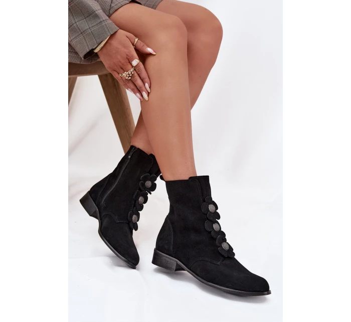 Zamszowe Botki Damskie Z Ozdobnymi Kwiatkami Zazoo 3085 Czarne