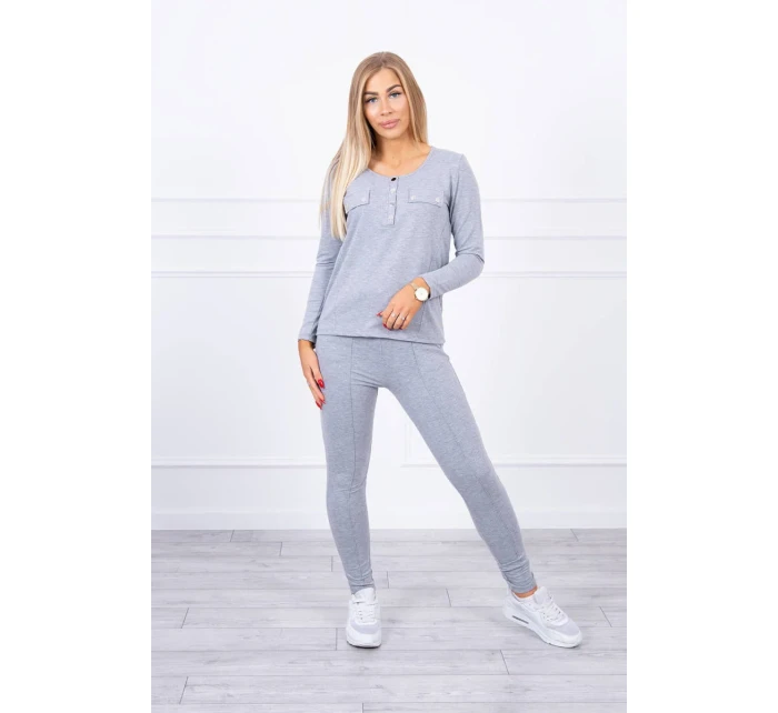 Súprava s gombíkovým výstrihom šedej farby Súprava s gombíkovým výstrihom šedej farby