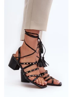 Sandále na podpätku model 197584 Vykročte štýlovo