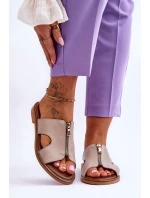 Damskie Klapki Z Ozdobnym Zamkiem Beżowe Lemar Clarence Damskie Klapki Z Ozdobnym Zamkiem Beżowe Lemar Clarence