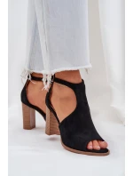 Sandały Na Słupku Z Eko Zamszu Czarne Lanadriena