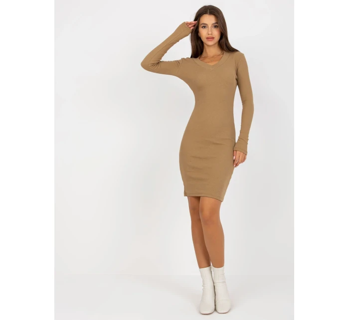 EM SK 673 šaty.78P tmavá lila EM SK 673 šaty.78P tmavá lila