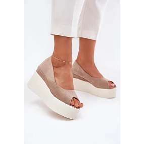 Dámské sandály na klínu a platformě béžové model 21702635 - Boto