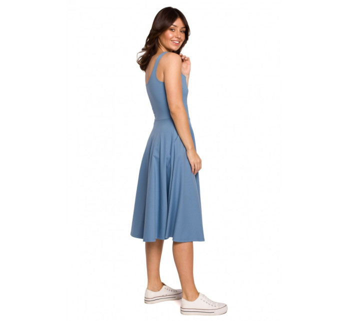 B218 Priliehavé šaty bez rukávov - modré