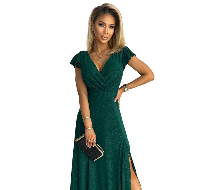 CRYSTAL Dlouhé lesklé dámské šaty v lahvově zelené barvě s výstřihem model 18025634 - numoco CRYSTAL Dlouhé lesklé dámské šaty v lahvově zelené barvě s výstřihem model 18025634 - numoco