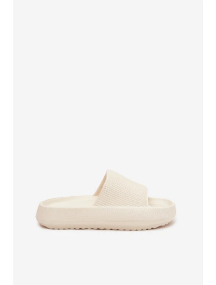 Dámské pantofle na platformě s výstřihem Ecru model 21711385 - Boto Dámské pantofle na platformě s výstřihem Ecru model 21711385 - Boto