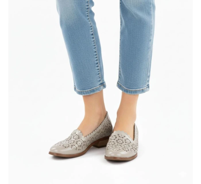 Dámské prolamované zlaté polobotky model 22015154 - Potocki Dámské prolamované zlaté polobotky model 22015154 - Potocki