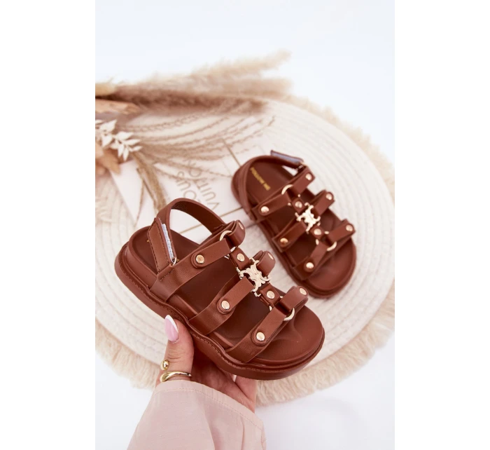 Dívčí sandály se zlatým detailem hnědé model 21701114 - Boto Dívčí sandály se zlatým detailem hnědé model 21701114 - Boto