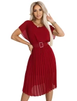 465-5 MIA Plisované šifónové midi šaty so širokým opaskom - Bordeaux 465-5 MIA Plisované šifónové midi šaty so širokým opaskom - Bordeaux