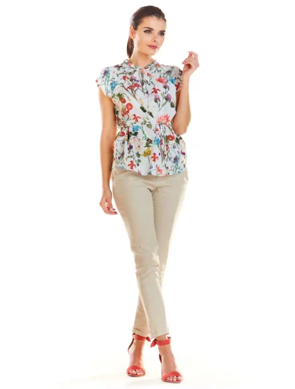 Dámská halenka model 18694737 Ecru s květy - Infinite You Dámská halenka model 18694737 Ecru s květy - Infinite You