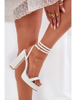 Dámské Sandály Na Podpatku S Páskem Bílé model 21696058 - Boto