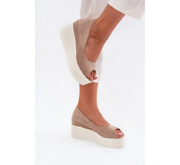 Model topánok na podpätku 215010 Krok v štýle