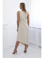 Plisované šaty s kvetom tmavo béžovej farby Plisované šaty s kvetom tmavo béžovej farby