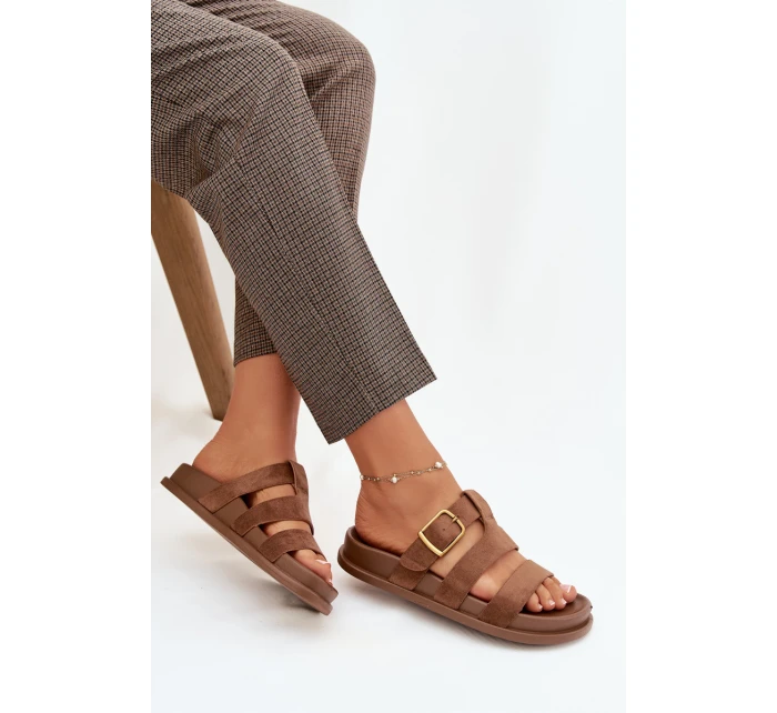 Dámské pantofle s pásky a zlatým hnědé model 21919139 - Boto