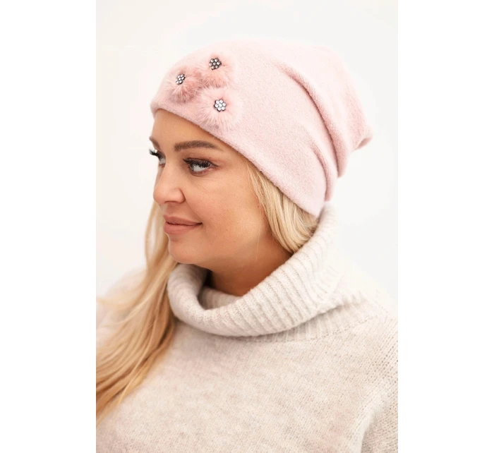 Dámská čepice s ozdobnými model 21489442 květinami elegantní černá - K-Fashion