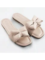 Béžové dámské pantofle s mašlí model 17360278 Béžové dámské pantofle s mašlí model 17360278