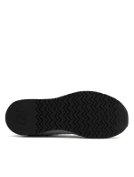 Boty Jr model 21172410 - New Balance