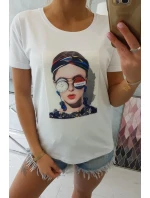 Halenka s model 18742982 grafikou bílá - K-Fashion