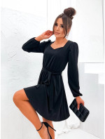 Elegantné čierne šaty s rozšíreným spodným dielom (8249)