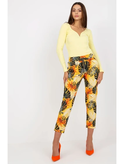 Teplákové nohavice model 167078 Relevantnosť