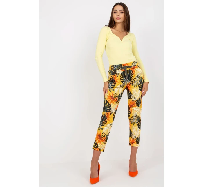 Teplákové nohavice model 167078 Relevantnosť